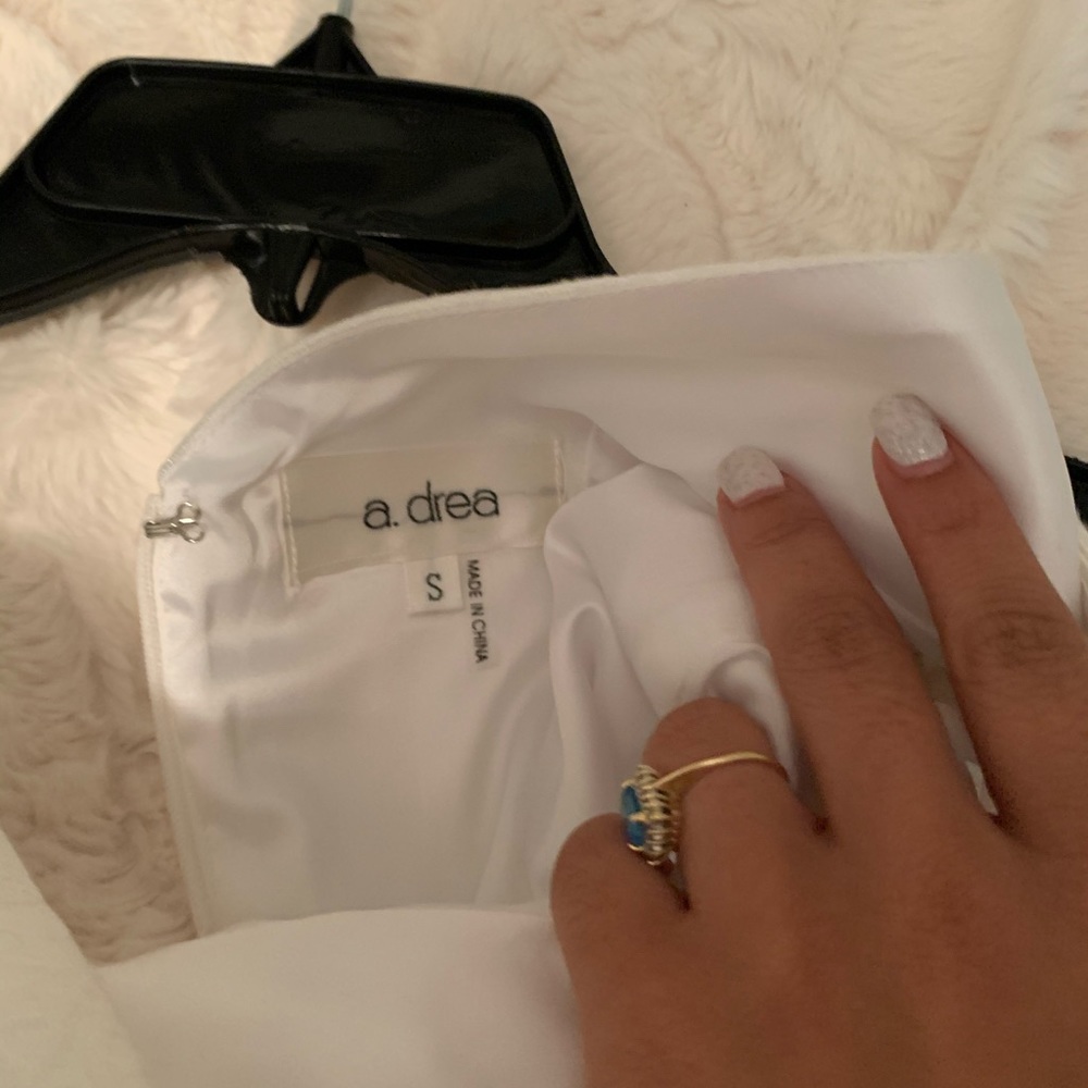 “A Drea” small white dress